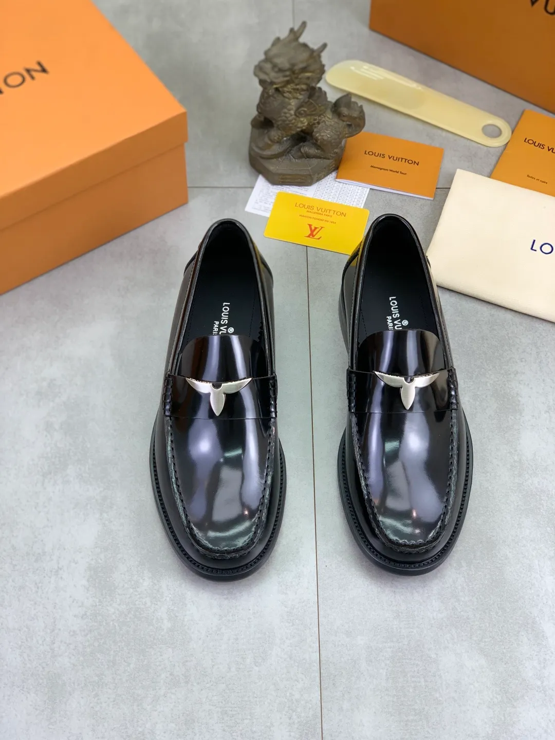 Men's men's shoes 💰P542 New style 💶[LOUIS VUITTON] Water-dyed Niuli Original order New style 🍀LV Louis Vuitton *——Top version of LV classic leather shoes! Made of imported original calfskin, original leather side strips and wear-resistant high-end rubber outsole! High quality products! Color: 3️⃣optional Size: 38-44 (45 customized)